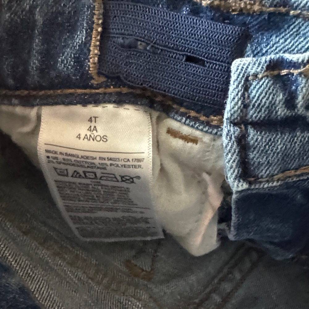Old Navy Two-Pack Distressed Denim Shorts - Light Blue & Dark Blue - Picture 7 of 8
